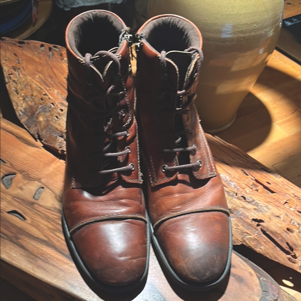 GBX Brown Leather Cap-Toe Boots